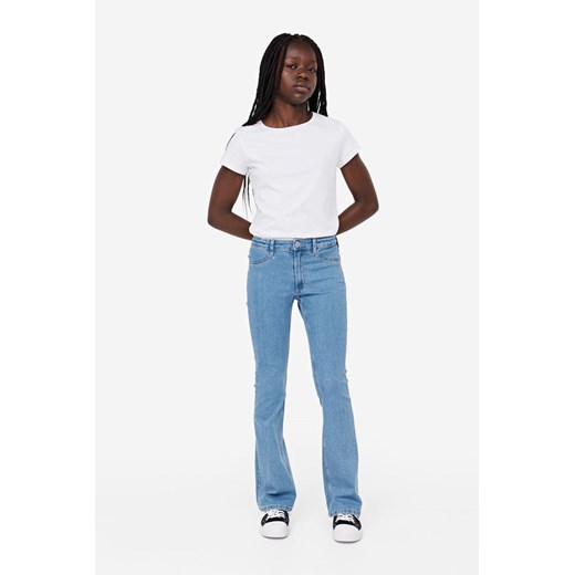 H & M - Flared Leg Low Jeans - Niebieski ze sklepu H&M w kategorii Spodnie dziewczęce - zdjęcie 169677415