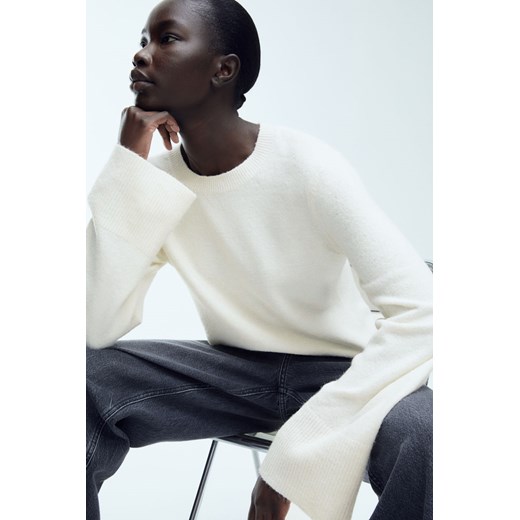 H & M - Sweter o drobnym splocie - Biały ze sklepu H&M w kategorii Swetry damskie - zdjęcie 169677889