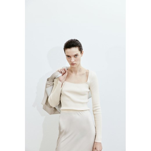 H & M - Dzianinowy top z dekoltem karo - Beżowy ze sklepu H&M w kategorii Bluzki damskie - zdjęcie 169677908