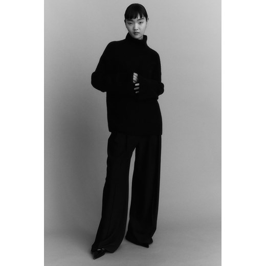 H & M - Sweter w prążki z półgolfem - Czarny H & M XS H&M