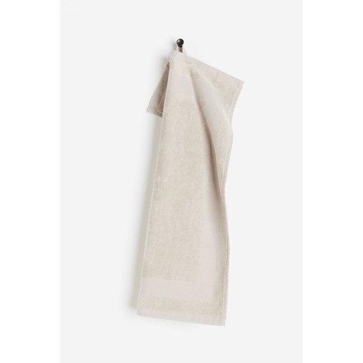 H & M - Welurowy ręcznik dla gości - Brązowy ze sklepu H&M w kategorii Ręczniki - zdjęcie 169682008