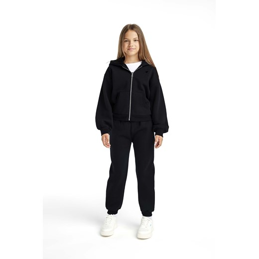 Czarne spodnie dresowe dla dziewczynki ze sklepu 5.10.15 w kategorii Spodnie dziewczęce - zdjęcie 169685236