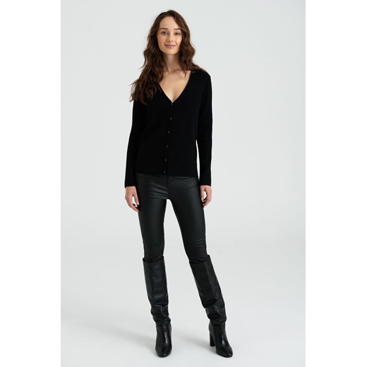 Sweter damski w serek Greenpoint - czarny ze sklepu 5.10.15 w kategorii Swetry damskie - zdjęcie 169686826