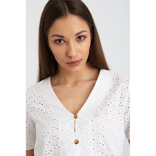Biała bluzka damska bawełniana z haftem- krótki rękaw Greenpoint 36 wyprzedaż 5.10.15