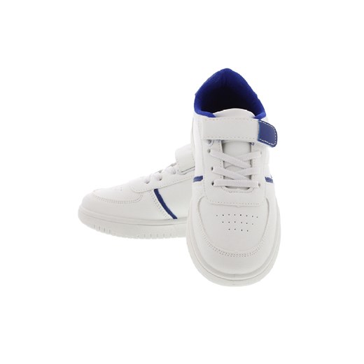 Białe buty sportowe dla chłopca na rzep ze sklepu 5.10.15 w kategorii Buty sportowe dziecięce - zdjęcie 169690317