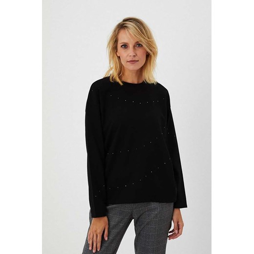 Czarna bluza damska z ozdobnymi dżetami ze sklepu 5.10.15 w kategorii Bluzy damskie - zdjęcie 169692198