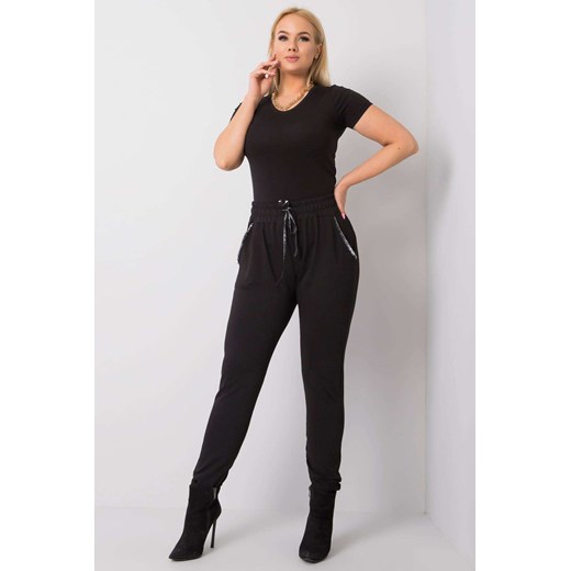 Czarne dresowe spodnie plus size z kieszeniami Savage ze sklepu 5.10.15 w kategorii Spodnie damskie - zdjęcie 169693909