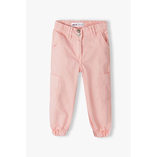 Spodnie typu bojówki dla dziewczynki różowe ze sklepu 5.10.15 w kategorii Spodnie dziewczęce - zdjęcie 169694998