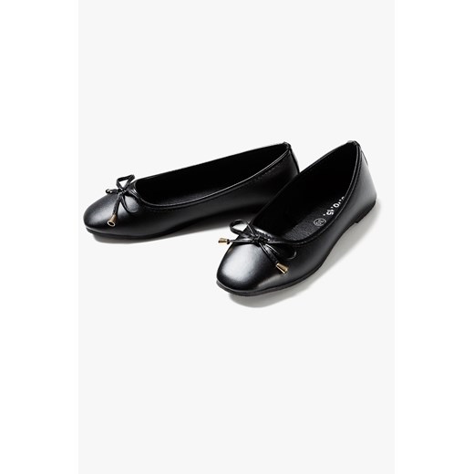 Granatowe buty dziewczęce balieriny ze sklepu 5.10.15 w kategorii Balerinki dziecięce - zdjęcie 169695637