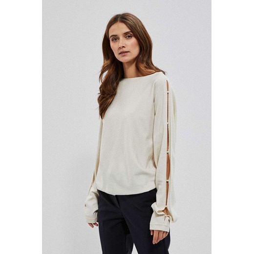Damski sweter z ozdobnymi rękawami- biały ze sklepu 5.10.15 w kategorii Swetry damskie - zdjęcie 169696765