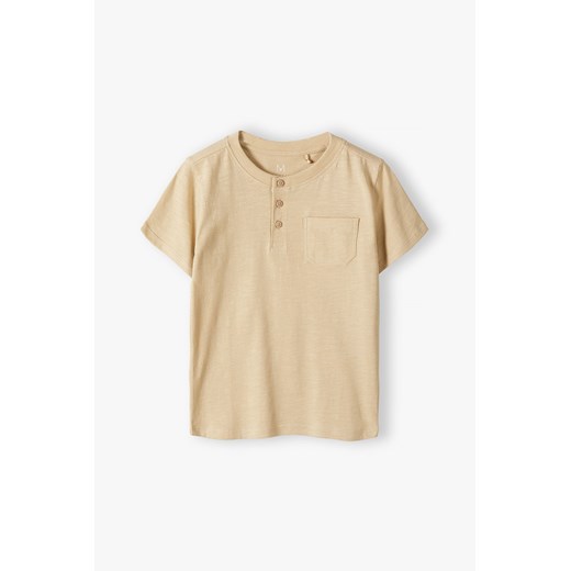 Beżowy t-shirt dla chłopca - Max&Mia ze sklepu 5.10.15 w kategorii T-shirty chłopięce - zdjęcie 169697867