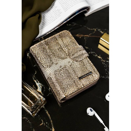 Skórzany portfel damski z systemem RFID Protect, zapinany zatrzaskiem — Lorenti ze sklepu 5.10.15 w kategorii Portfele damskie - zdjęcie 169697955