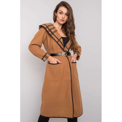 Camelowy płaszcz z kapturem Latesha Italy Moda one size 5.10.15