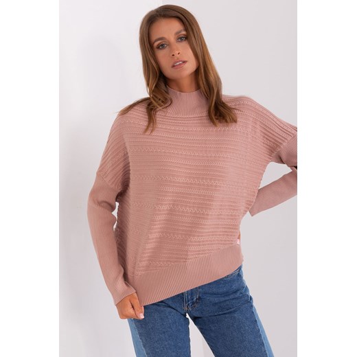 Brudnoróżowy sweter damski asymetryczny z warkoczami ze sklepu 5.10.15 w kategorii Swetry damskie - zdjęcie 169703208