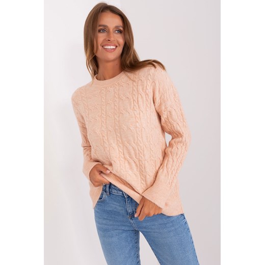 Brzoskwiniowy luźny sweter damski z modnym splotem ze sklepu 5.10.15 w kategorii Swetry damskie - zdjęcie 169703787