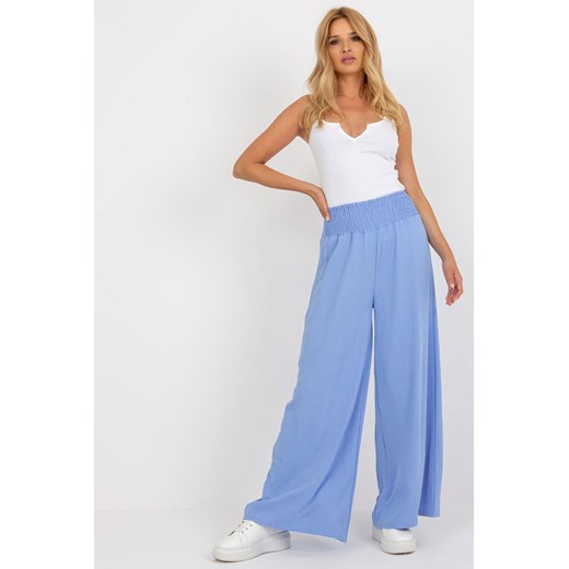 Jasnoniebieskie letnie spodnie z materiału z szeroką nogawką Italy Moda one size 5.10.15