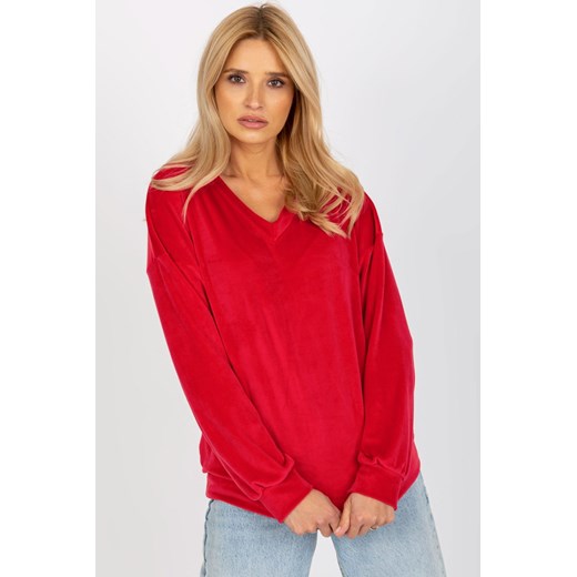Welurowa bluzka damska z dekoltem w  serek - czerwona ze sklepu 5.10.15 w kategorii Bluzki damskie - zdjęcie 169706216