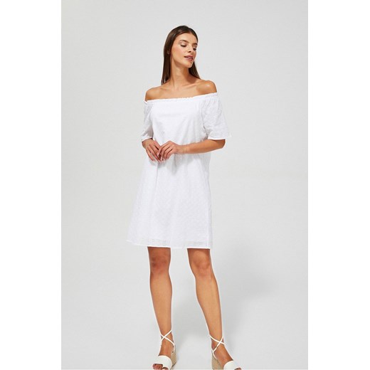 Ażurowa sukienka z odkrytymi ramionami - biała XL okazja 5.10.15