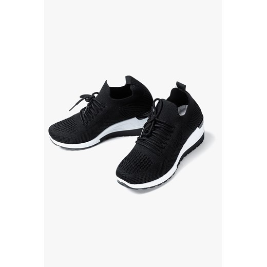 Obuwie damskie sneakersy czarne ze sklepu 5.10.15 w kategorii Buty sportowe damskie - zdjęcie 169707045
