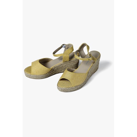 Żółte sandały damskie na koturnie ze sklepu 5.10.15 w kategorii Sandały damskie - zdjęcie 169707946