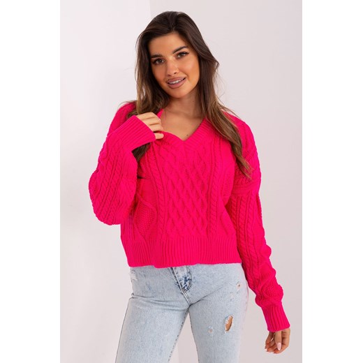 Fuksjowy krótki sweter z warkoczami ze sklepu 5.10.15 w kategorii Swetry damskie - zdjęcie 169711635