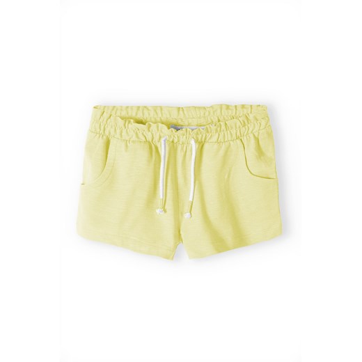 Żółte szorty bawełniane dla dziewczynki ze sklepu 5.10.15 w kategorii Spodenki dziewczęce - zdjęcie 169713895