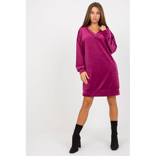Fioletowa luźna sukienka welurowa z kieszeniami RUE PARIS ze sklepu 5.10.15 w kategorii Sukienki - zdjęcie 169714077