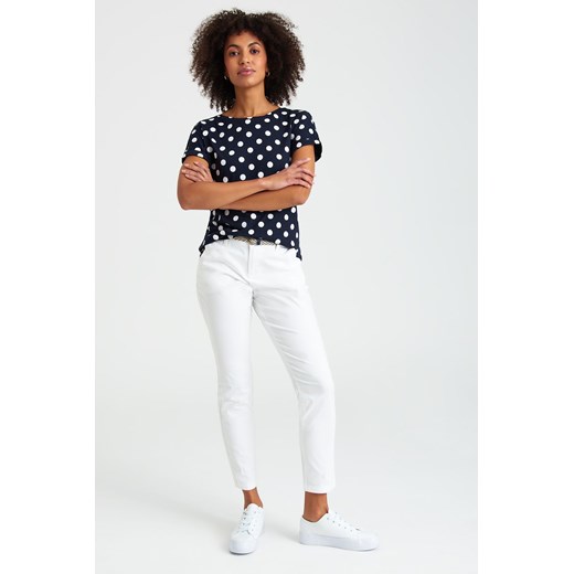 Spodnie klasyczne damskie białe ze sklepu 5.10.15 w kategorii Spodnie damskie - zdjęcie 169715525