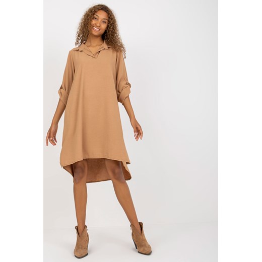 Camelowa koszulowa sukienka damska one size z długim rękawem Italy Moda one size 5.10.15