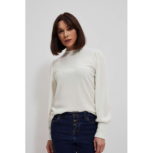Biała bluza damska z półgolfem i bufiastymi rękawami ze sklepu 5.10.15 w kategorii Bluzy damskie - zdjęcie 169721655