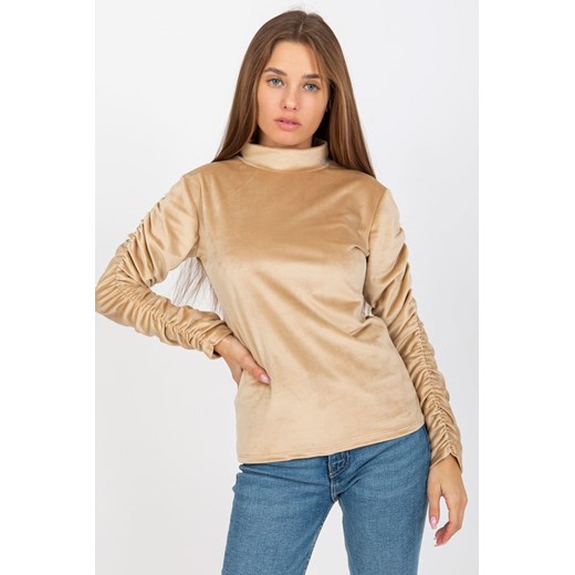 Welurowa bluzka damska z marszczonymi rękawami - beżowa ze sklepu 5.10.15 w kategorii Bluzki damskie - zdjęcie 169721808