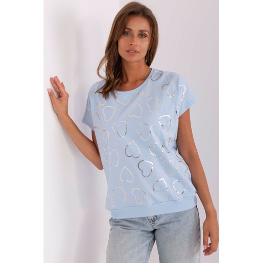 Jasnoniebieska bluzka z nadrukiem w serduszka ze sklepu 5.10.15 w kategorii Bluzki damskie - zdjęcie 169722467