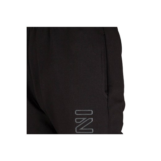 Spodnie dresowe dla chłopca kolor czarny aplikacja na nogawce INVASION Tup Tup 158 5.10.15 okazja