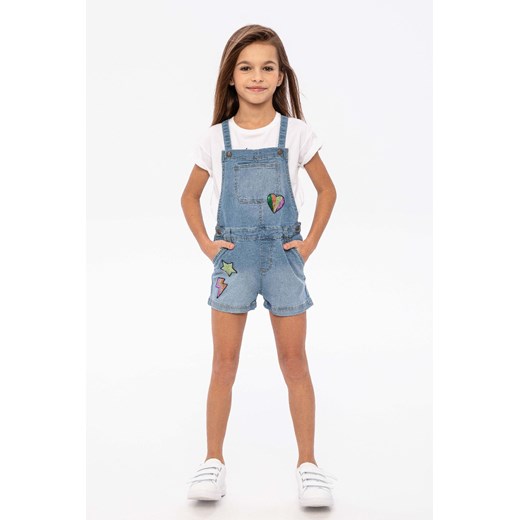Jasnoniebieskie ogrodniczki krótkie jeansowe dla dziewczynki ze sklepu 5.10.15 w kategorii Spodenki dziewczęce - zdjęcie 169727647