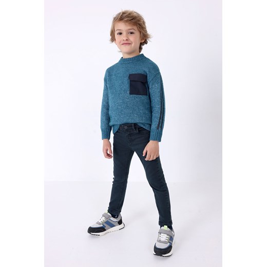 Niebieski sweter chłopięcy z kieszonką - Mayoral ze sklepu 5.10.15 w kategorii Swetry chłopięce - zdjęcie 169732125