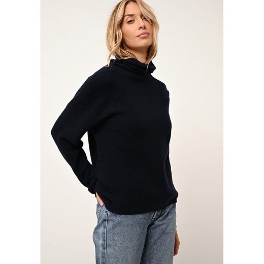 Sweter damski Just Cashmere z golfem