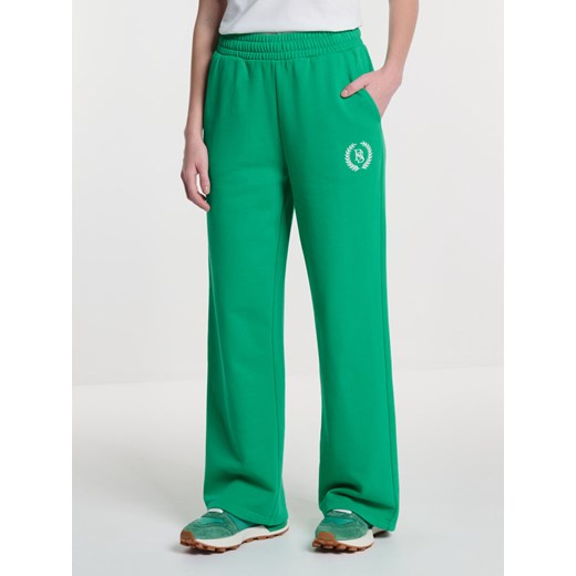 Spodnie damskie dresowe z prostą nogawką zielone Pekina 301/ Springa 301 ze sklepu Big Star w kategorii Spodnie damskie - zdjęcie 169744826