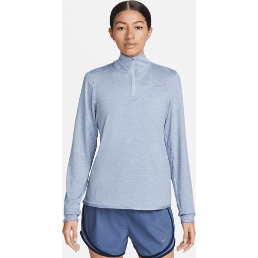 Damska koszulka do biegania z zamkiem 1/4 i ochroną przed promieniowaniem UV Nike Swift - Niebieski ze sklepu Nike poland w kategorii Bluzki damskie - zdjęcie 169754666