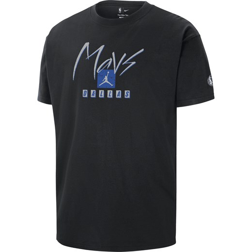 T-shirt męski Jordan NBA Max90 Dallas Mavericks Courtside Statement Edition - Czerń ze sklepu Nike poland w kategorii T-shirty męskie - zdjęcie 169754976