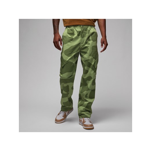 Męskie spodnie Chicago Jordan Essentials - Zieleń ze sklepu Nike poland w kategorii Spodnie męskie - zdjęcie 169755626