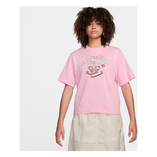 Damski T-shirt o luźnym kroju Nike Sportswear - Różowy ze sklepu Nike poland w kategorii Bluzki damskie - zdjęcie 169756038