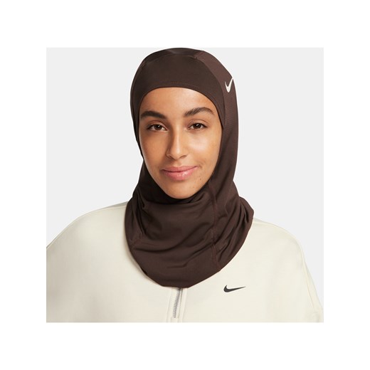 Hidżab 2.0 Nike Pro - Brązowy ze sklepu Nike poland w kategorii Szaliki i chusty damskie - zdjęcie 169757066