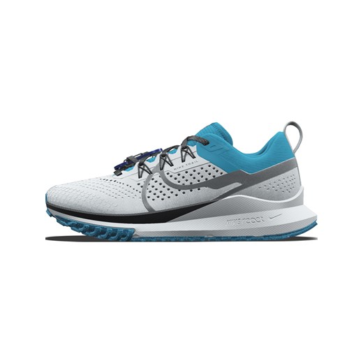 Męskie personalizowane buty do biegania w terenie Nike Pegasus Trail 4 By You - Biel ze sklepu Nike poland w kategorii Buty sportowe męskie - zdjęcie 169757816