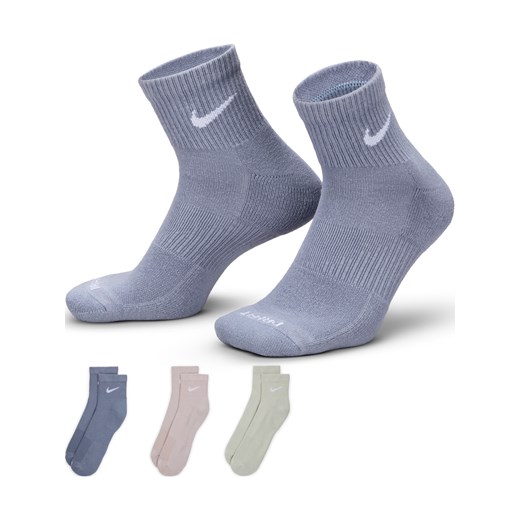 Stopki treningowe Nike Everyday Plus Cushioned (3 pary) - Wielokolorowe ze sklepu Nike poland w kategorii Skarpetki męskie - zdjęcie 169758357