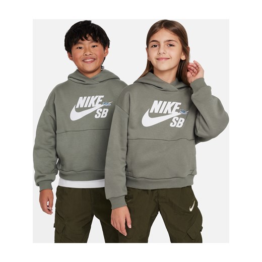 Bluza z kapturem o kroju oversize dla dużych dzieci Nike SB Icon Fleece EasyOn - Szary ze sklepu Nike poland w kategorii Bluzy chłopięce - zdjęcie 169758976