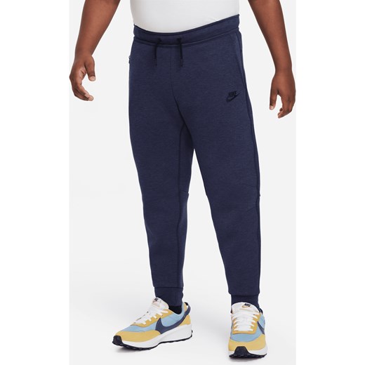 Spodnie dla dużych dzieci (chłopców) Nike Sportswear Tech Fleece (szersze rozmiary) - Niebieski ze sklepu Nike poland w kategorii Spodnie chłopięce - zdjęcie 169759059