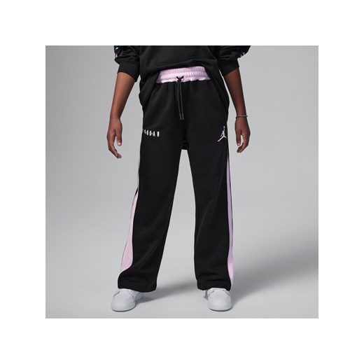 Spodnie dla dużych dzieci Jordan Soft Touch Mixed Fleece Pants - Czerń ze sklepu Nike poland w kategorii Spodnie chłopięce - zdjęcie 169759277