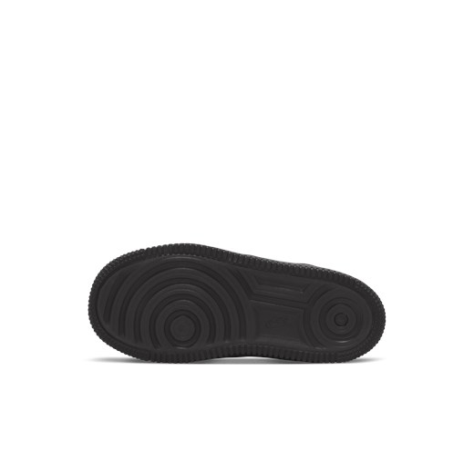 Nike buty sportowe dziecięce sznurowane na wiosnę 