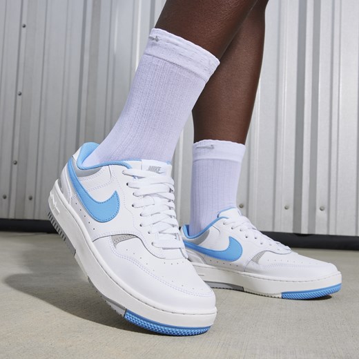 Buty sportowe damskie Nike air force sznurowane białe na wiosnę na platformie z zamszu 