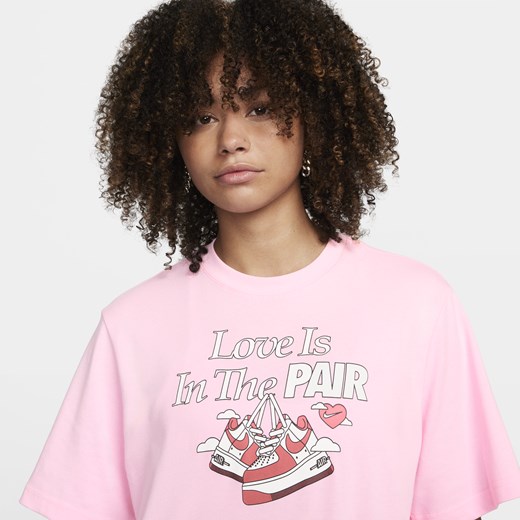 Bluzka damska różowa Nike z krótkimi rękawami bawełniana z okrągłym dekoltem z napisami 